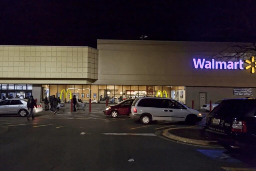walmart thanksgiving hours