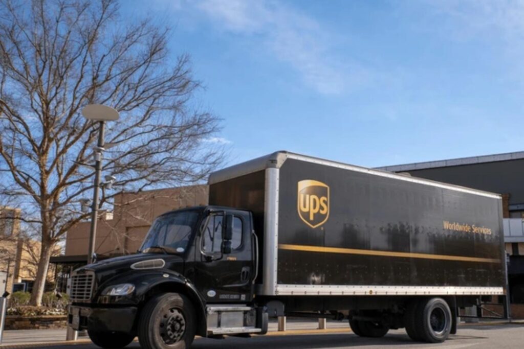 amazon ups layoffs